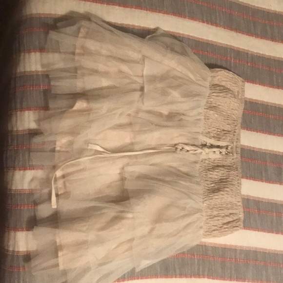 Tulle skirt, super cute for dress up or casual. - Picture 1 of 2